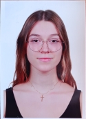 Laura L.